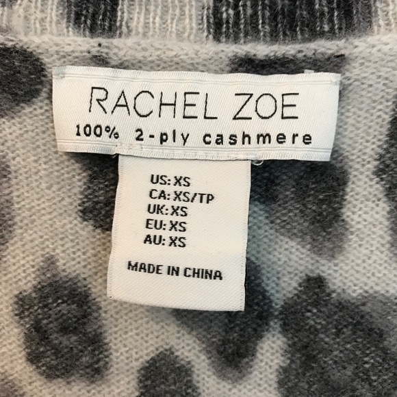 Rachel Zoe 100% Cashmere Snow Leopard Print V Neck Long Sleeve Sweater Size XS - Picture 5 of 7